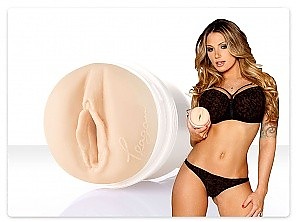 Fleshlight Teagan Presley Masturbator - Vagina